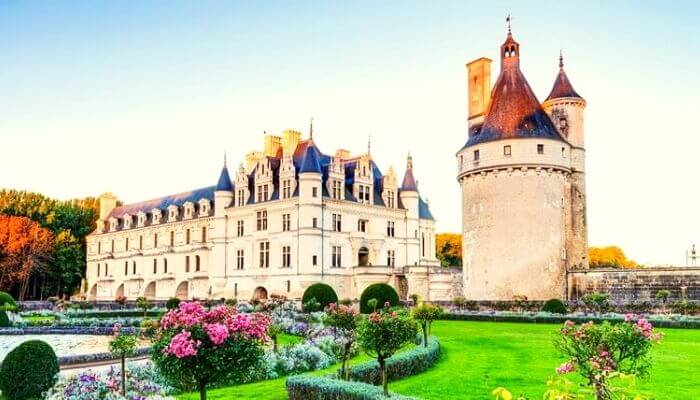 Замок Шенонсо или Дамский замок во Франции